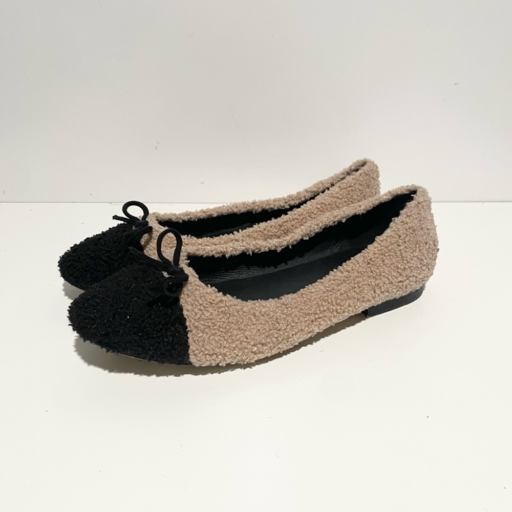 Jeffrey Campbell Sherpa Fuzzy Black and Tan Women's Ballet Flats‎